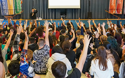 Jorge Cham and students from Ada Givens Elementary School